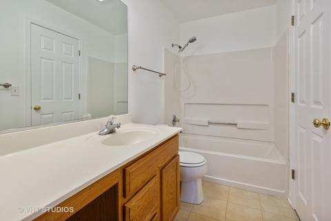 4041 Oak Tree Ln, Plainfield, IL 60586 photo 8