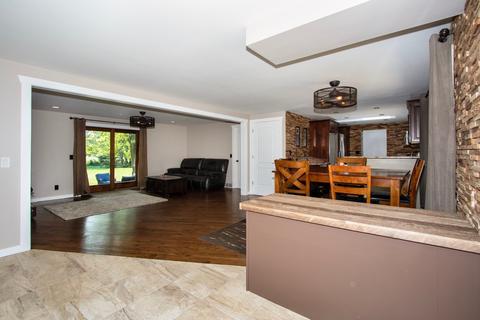 3915 E Mill Rd, Richmond, IL 60071 photo 3