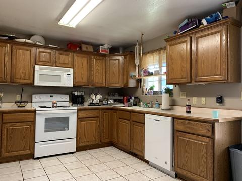 126 N Lynn Ct, Kankakee, IL 60901 photo 2