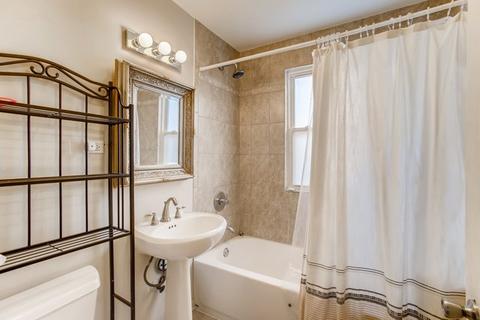 26 N Edison Ave, Elgin, IL 60123 photo 9
