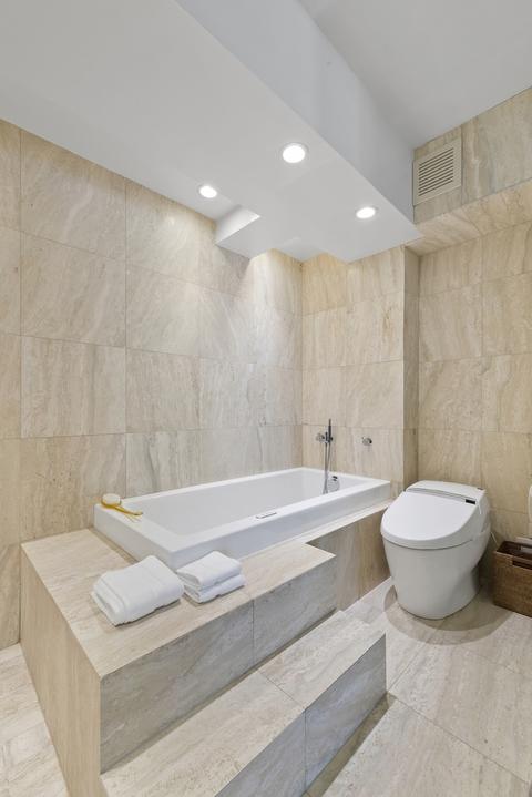 175 E Delaware Pl #9004, Chicago, IL 60611 photo 23