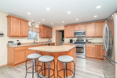 580 Barber Dr, Coal City, IL 60416 photo 10