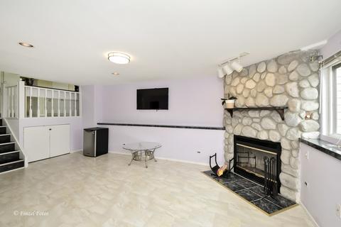 947 Balsam Ln, Bartlett, IL 60103 photo 8