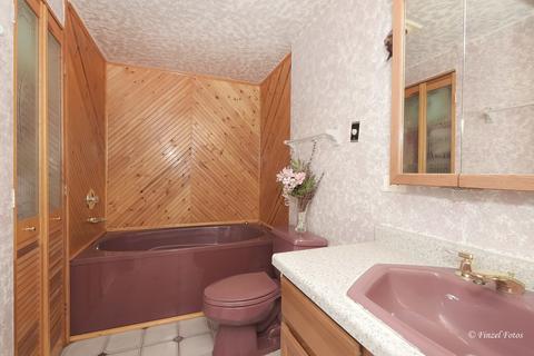 947 Balsam Ln, Bartlett, IL 60103 photo 13