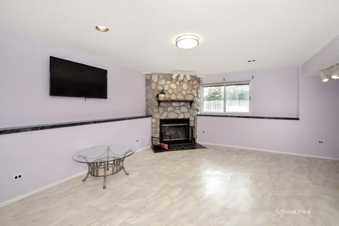947 Balsam Ln, Bartlett, IL 60103 photo 7