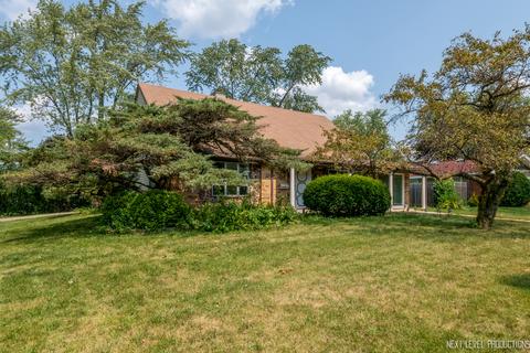 600 Hillcrest Blvd, Hoffman Estates, IL 60169 photo 2