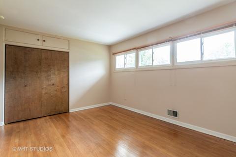 910 S Tower Dr, Mount Prospect, IL 60056 photo 11