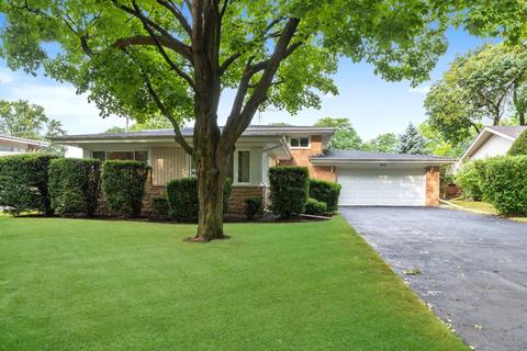 910 S Tower Dr, Mount Prospect, IL 60056 photo 22