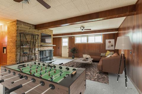 910 S Tower Dr, Mount Prospect, IL 60056 photo 16