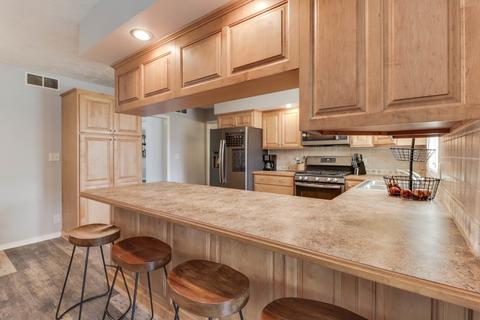 208 S Hershey Rd, Bloomington, IL 61704 photo 10
