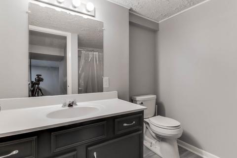 208 S Hershey Rd, Bloomington, IL 61704 photo 42