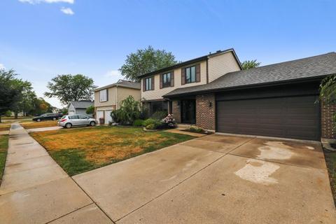1000 Franklin Dr, Bartlett, IL 60103 photo 2