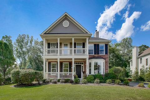 1402 Walnut Dr, West Dundee, IL 60118 photo 1