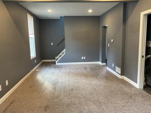913 S Adelaide St, Normal, IL 61761 photo 2