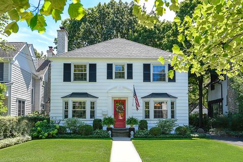 902 Cherry St, Winnetka, IL 60093 photo 1