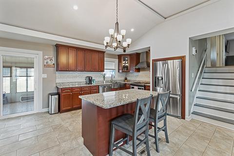 8046 S Octavia Ave, Bridgeview, IL 60455 photo 6