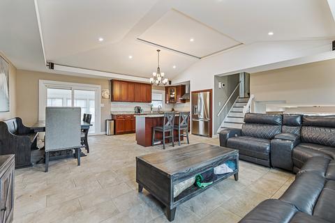 8046 S Octavia Ave, Bridgeview, IL 60455 photo 5