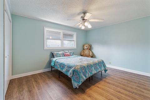 8046 S Octavia Ave, Bridgeview, IL 60455 photo 12