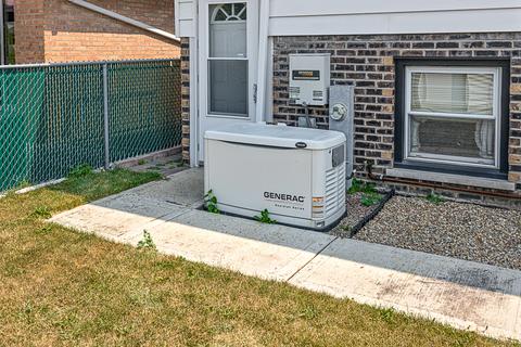 8046 S Octavia Ave, Bridgeview, IL 60455 photo 24