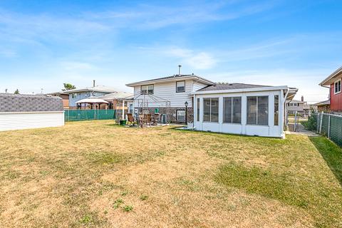 8046 S Octavia Ave, Bridgeview, IL 60455 photo 22