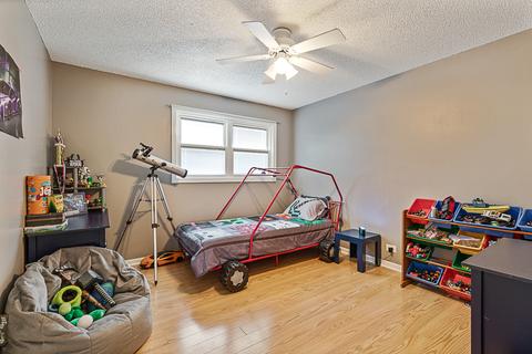 8046 S Octavia Ave, Bridgeview, IL 60455 photo 14