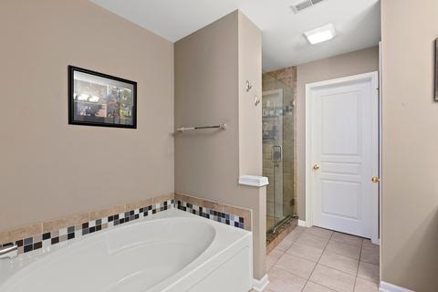 2709 Bay View Cir, Algonquin, IL 60102 photo 12