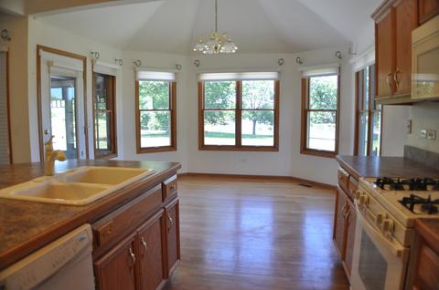 1504 Locust Rd, Morris, IL 60450 photo 7