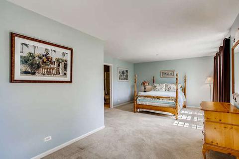 2490 Emily Ln, Elgin, IL 60124 photo 13