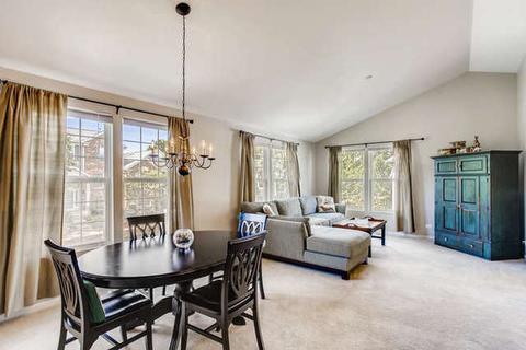 2490 Emily Ln, Elgin, IL 60124 photo 5