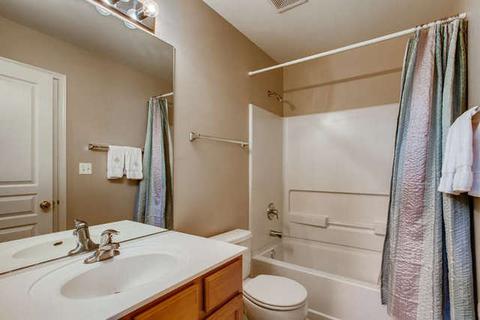 2490 Emily Ln, Elgin, IL 60124 photo 17