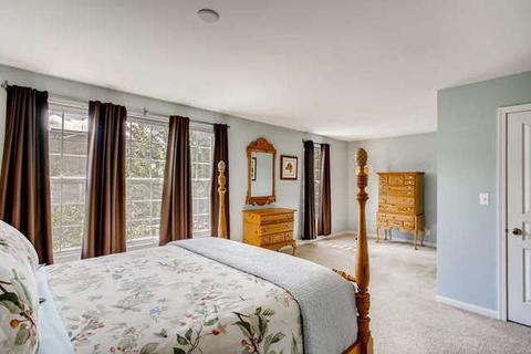2490 Emily Ln, Elgin, IL 60124 photo 12