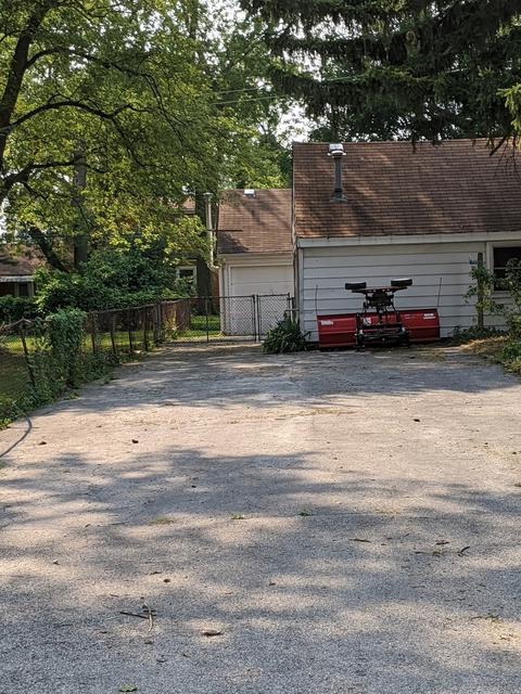 15832 Sawyer Ave, Markham, IL 60428 photo 3