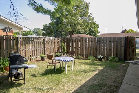 904 Greenview Dr, Aurora, IL 60505 photo 15