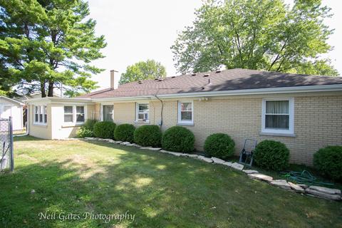 904 Greenview Dr, Aurora, IL 60505 photo 3