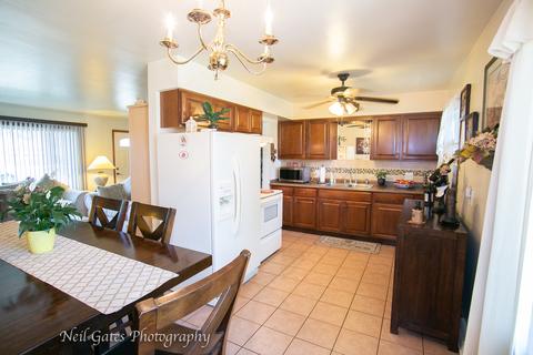 904 Greenview Dr, Aurora, IL 60505 photo 10