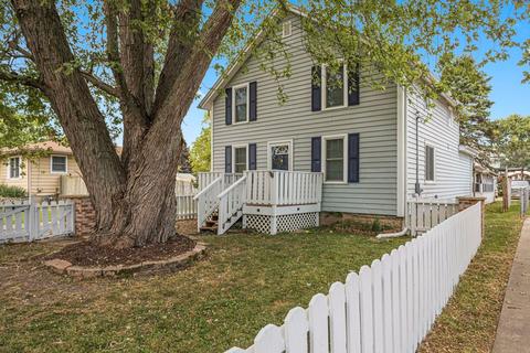 1133 Ruby St, Belvidere, IL 61008 photo 2