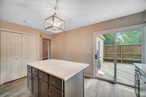 810 Pick St, Wheaton, IL 60187 photo 8