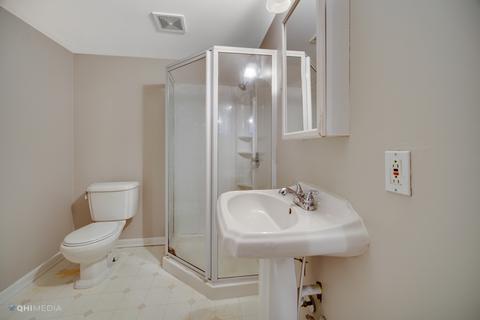 810 Pick St, Wheaton, IL 60187 photo 17