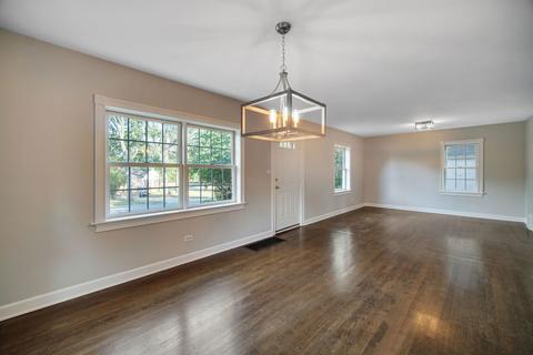 810 Pick St, Wheaton, IL 60187 photo 5