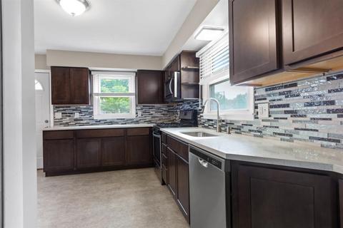 318 S Grove St, Normal, IL 61761 photo 4