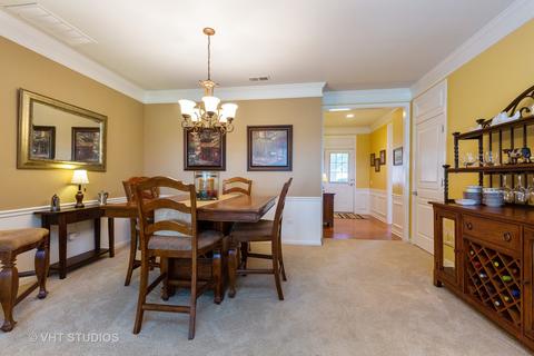 2823 Cascade Falls Cir, Elgin, IL 60124 photo 9