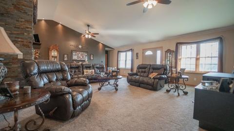 2865 River Bend Dr, Kankakee, IL 60901 photo 2