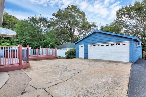 2553 Indiana Ave, Lansing, IL 60438 photo 8