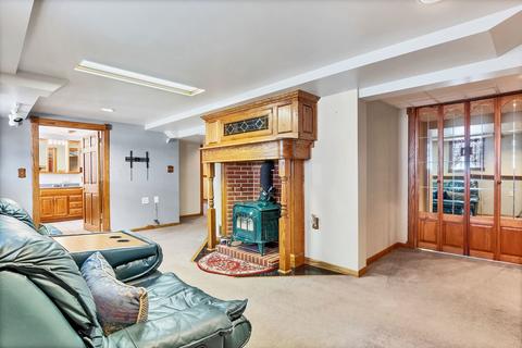 2553 Indiana Ave, Lansing, IL 60438 photo 17