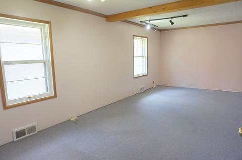 914 Plainfield Rd, Joliet, IL 60435 photo 8
