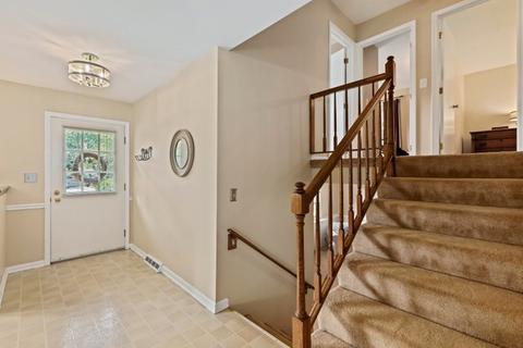 9 N711 Tipi Ln, Elgin, IL 60124 photo 5