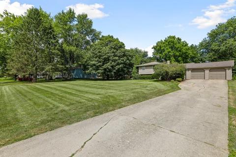 9 N711 Tipi Ln, Elgin, IL 60124 photo 2