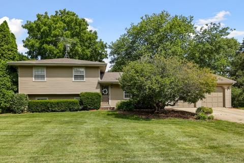9 N711 Tipi Ln, Elgin, IL 60124 photo 1