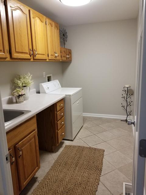 219 S Katie Ln, Mchenry, IL 60050 photo 8