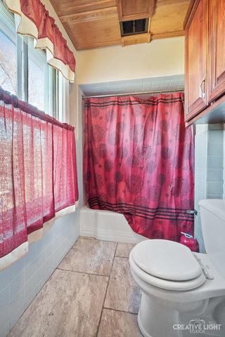 704 N Spring St, Elgin, IL 60120 photo 15